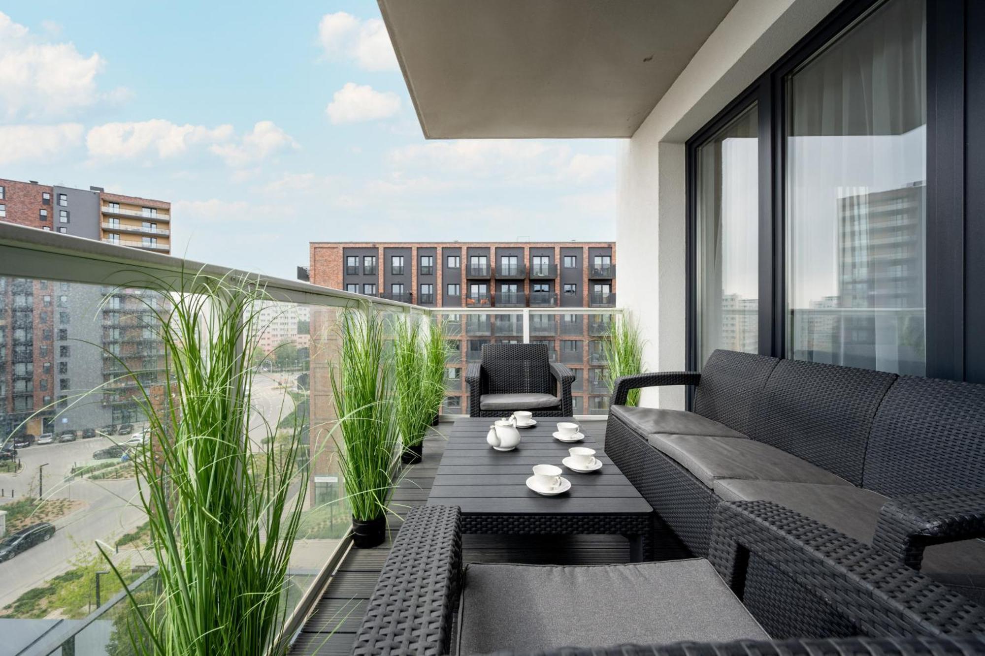 Luksusowy Apartament Z 3 Sypialniami, Klimatyzacja, Parkingiem I Biurkiem We Wroclawiu By Renters Prestige Exterior foto